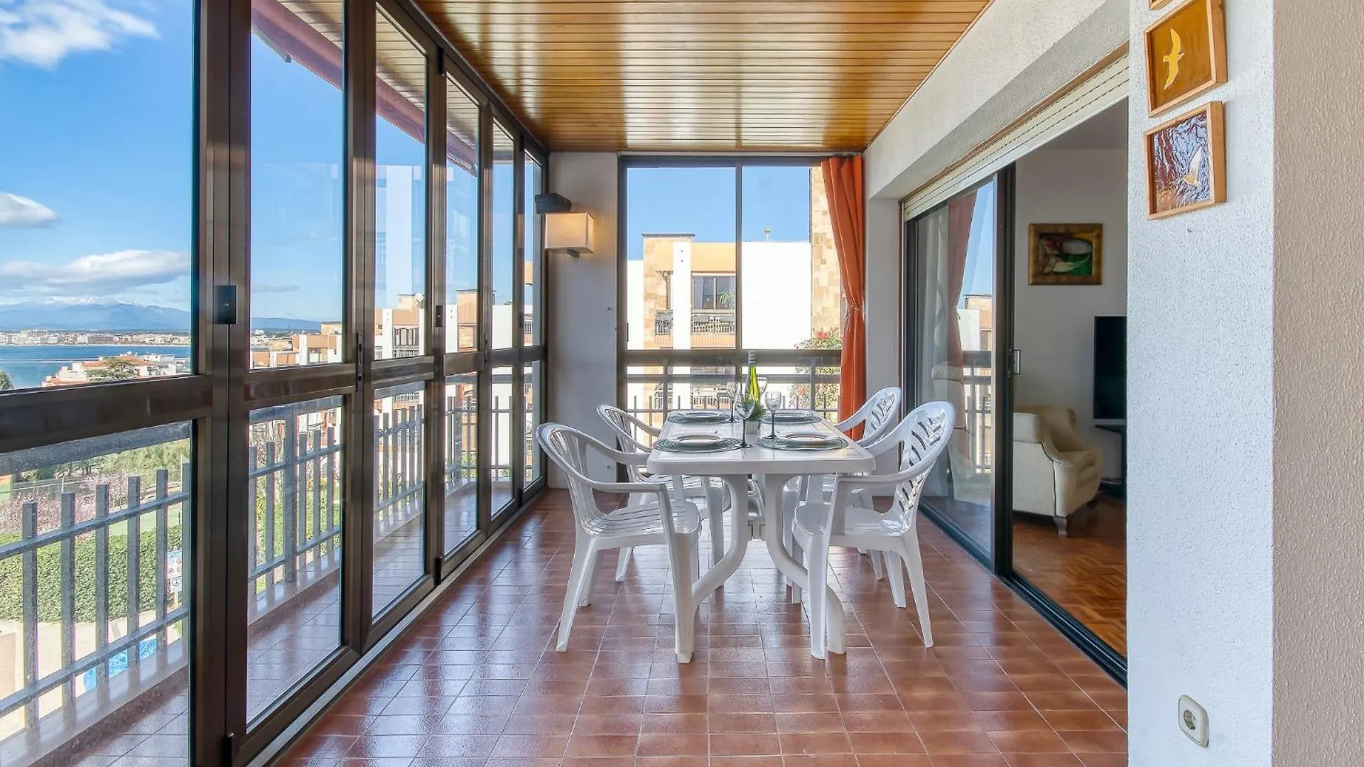 Can Paramon G 2 2 Roses Apartment