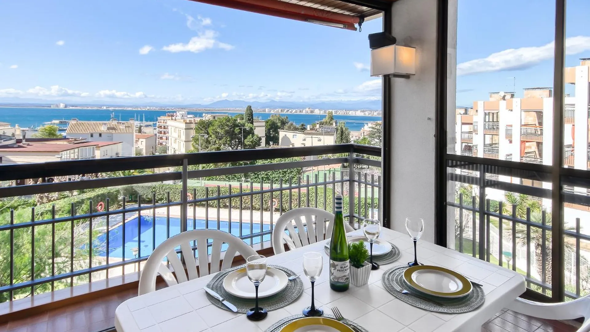 Can Paramon G 2 2 Roses Apartment